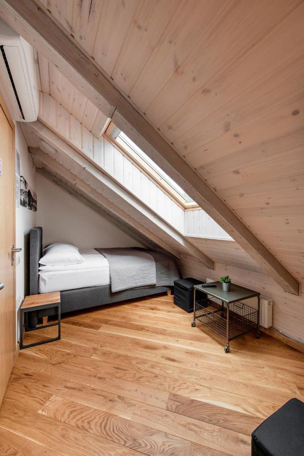 Small Attic Rooms In Kaunas Old Town Luaran gambar